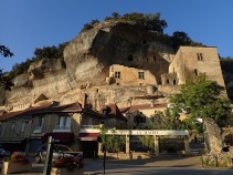 Bike Tour in Dordogne France -  Cliffs