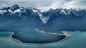 Mountains in Alaska Bike Tour