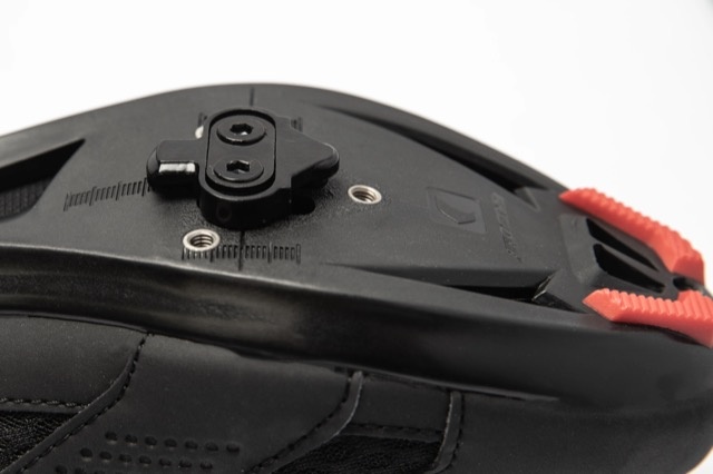 bike shoes to wear with clipless bike pedal