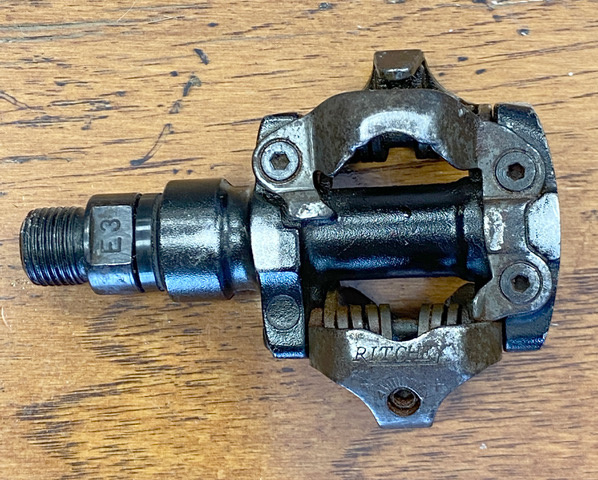 clipless bike pedal