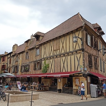 Bike Tour in Dordogne France Dordogne - Village Square