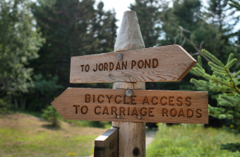 Cyclist sign during Maine Acadia National Park Bike Tour